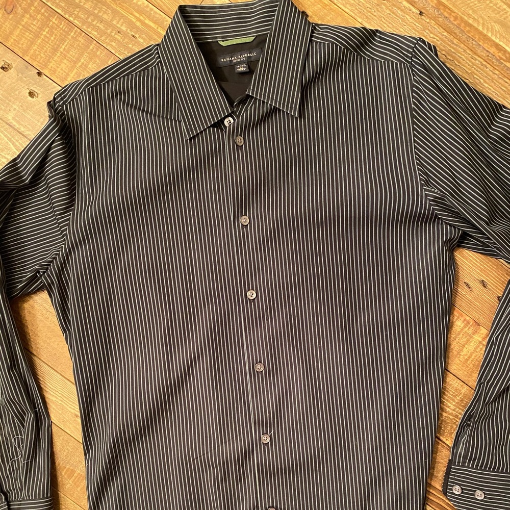 Men’s Banana Republic Button Up Medium